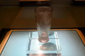 “穿越”的杯子：战国水晶杯图片