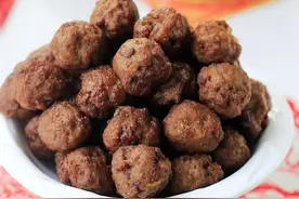 年夜饭上必不可少的，干炸牛肉丸 ，团团圆圆图片