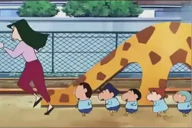 蜡笔小新：小新幼儿园里的人，全变成了可怕的怪物！视频封面