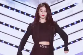 饭拍韩国女子组合Tara热舞现场，久违了的音乐！智妍直拍视频封面