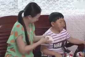 淘小子考试考砸，请家教老师补课谁知老师竟被气晕，笑抽了！视频封面