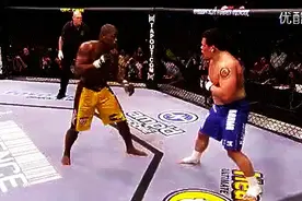 UFC历史20大KO，日本选手耍帅不成反遭10秒KO图片