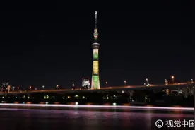 日本最高建筑东京晴空塔点亮巴西国旗色迎奥运图片