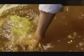 这就是下油锅，学会茅山道术直接从100度的油锅中徒手捞钥匙视频封面