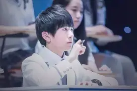 易烊千玺竟然是学霸？原来学霸都去娱乐圈啦图片