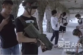 [TFBOYS][新闻]160710 TF真人版CS 36℃高温下哭着打完图片