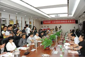 兰州亚太集团从心出发为爱加油“亚太救助”公益慈善活动第一次救助金发放圆满顺利图片