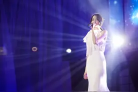 允儿首张中文单曲将揭晓！今晚11点公开图片
