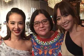 蔡依林侯佩岑同时现身林心如归宁宴，实现”世纪大破冰”图片