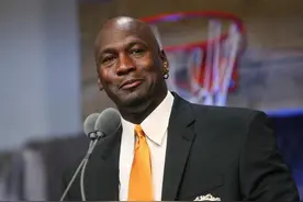 NBA传奇人乔丹，再次流泪。图片