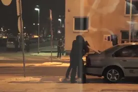 恶搞绑架美女 下视频封面