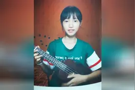 萌萌哒的妹子演唱《夏落特烦恼》里的主题曲，有种想要被爱的感觉图片