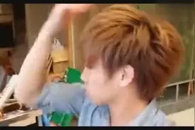 男生时尚蓬松发型 吹头发方法视频 男士发型