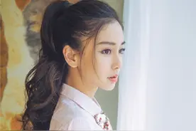 教主夫人baby也走文艺风？网友直呼美的过分图片
