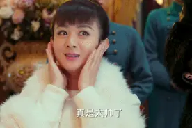 女粉丝们玩套路！想要吸引偶像注意你还可以这样~图片