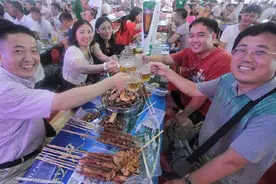 青岛啤酒节 百种啤酒“酿”狂欢图片