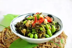 雪菜毛豆鸡丁图片
