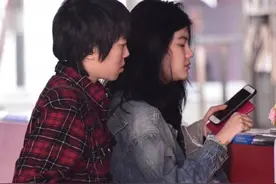 窦靖童公开承认出柜 恋上Angelababy服装设计师图片