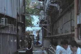 吴汶芳《孤独的总和》《何以笙萧默》片尾曲 尽显孤独图片