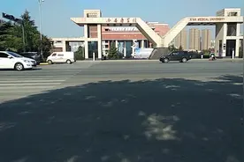 陕西西安：西安医学院周边交通便利，吃喝玩乐一应俱全视频封面