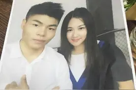 LOL小苍被助理调侃单身狗 大哥你的机会来了！图片
