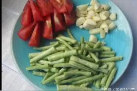 学会番茄豆角炒鸡蛋，给孩子做一道开胃菜哦图片