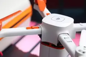 每个人都能玩转的产品，博瑞空间轻小型智能无人机图片