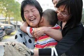 女子拐卖22女婴被判死刑，父母如何做，能有效防止孩子被拐？图片