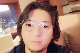 “矮大紧老师”  你的画风可真奇特图片