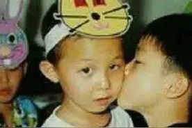 吃可爱多长大的GD权志龙，和家人的珍贵童年合照图片