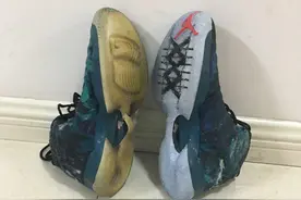 辣眼睛！aj29 换底教程图片