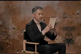 赵泳鑫瘦身瘦成小老头，只为歌唱到白头图片