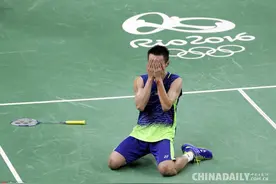 王的交锋，林丹惜败老对手李宗伟，无缘决赛图片