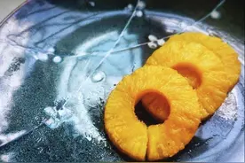 对付一只菠萝的妙计：杀了它，然后烤了吃！图片