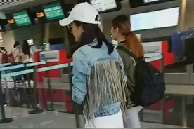 杨幂、唐嫣、娜扎穿同款系带芭蕾舞鞋，娜扎被秒杀图片