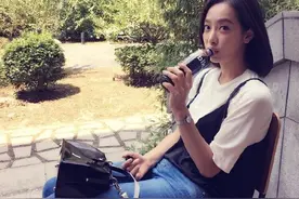 宋茜发微博遭网友调侃：几天不见腿变太粗，像邓紫棋的。图片