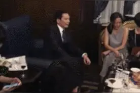 有钱就是任性啊，看我马哥又跟这些明星商量拍大片呢图片