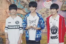 TFboys两女粉丝打架互踹对方 盘点疯狂粉丝雷人举动图片
