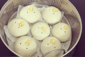 蒸了锅包子，都说像周冬雨，why？！图片