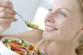 听咀嚼音减少进食量图片