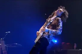 被温柔的琴声所降伏/最煽情的电吉他名曲--Steve Vai(史蒂夫·范)视频封面