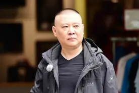 昔日好友，辣评郭德纲！图片