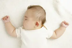 孩子两岁多听不懂大人话，看了很多医生都没用，该怎么办？图片