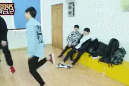 首发|TFBOYS三只发生了什么，练习室的画风应该是这个样子吗？图片