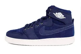 丹宁材质打造，这双Air Jordan 1 KO会落色吗#球鞋星期二图片