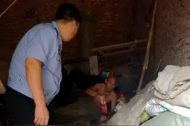 善行卫辉：送饺子温暖人心图片