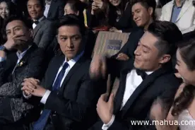 七夕特集，奇葩情侣合照！图片