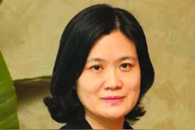 华宝兴业基金总经理黄小薏：图片