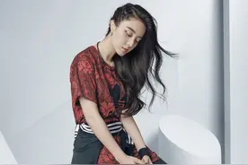 范爷、陈奕迅穿阿迪三叶草Stan Smith新小白鞋图片