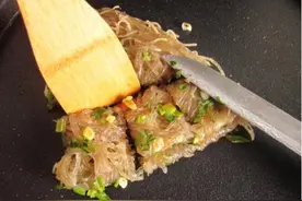 皮渣是我最爱的一道多元化的美食，它可以煎可以炖，也可炒菜作汤图片